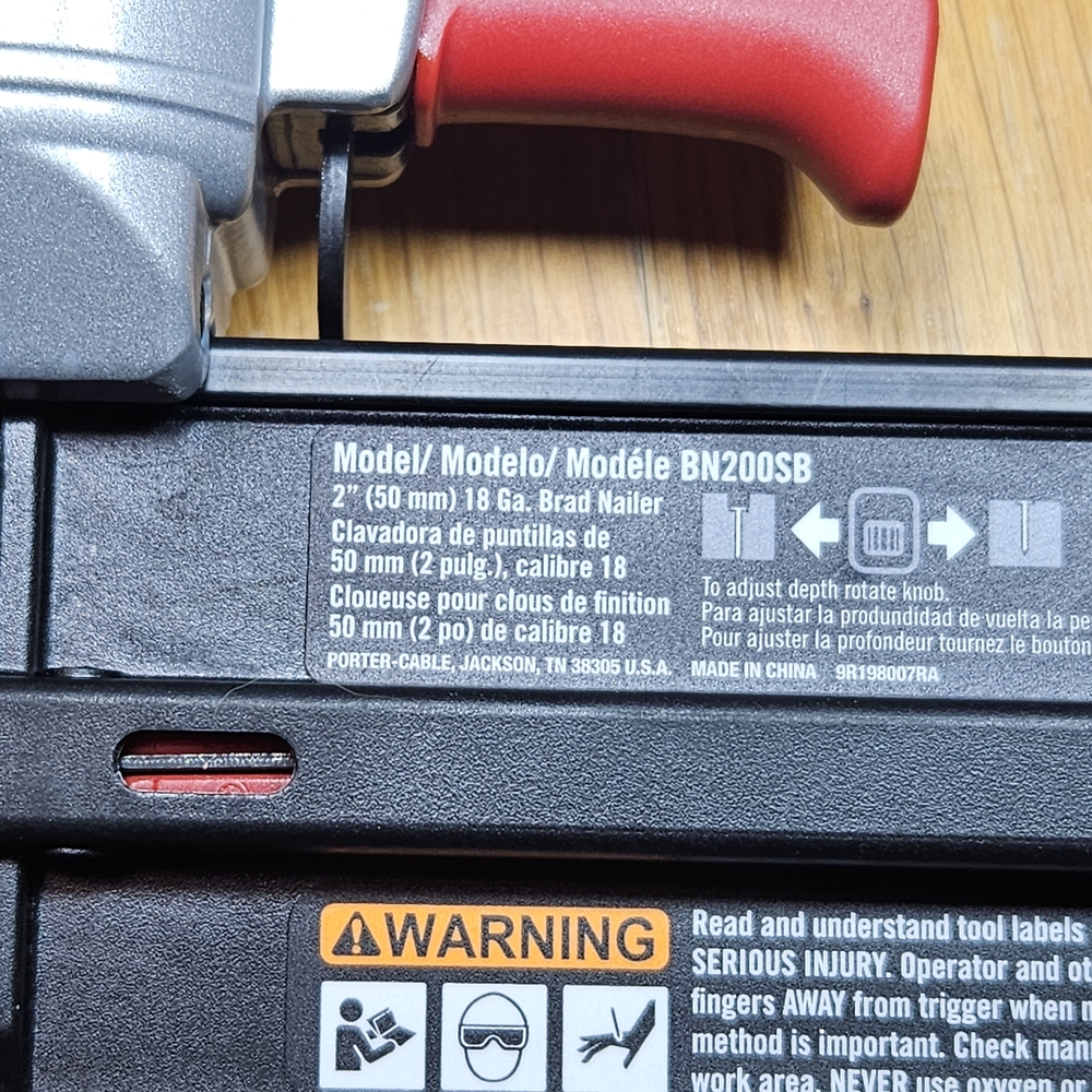 Porter Cable 18 GA Pneumatic Brad Nailer - BN200SB - Picture 6 of 14